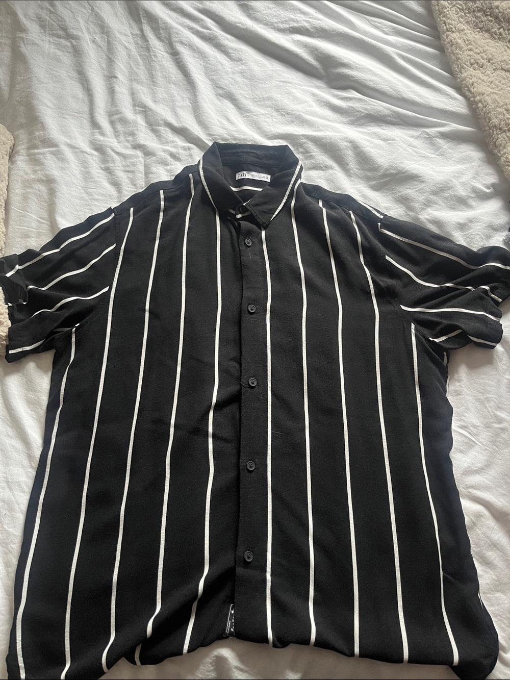 Zara Black Short-Sleeve Button-Down Shirt with White Vertical Stripes
